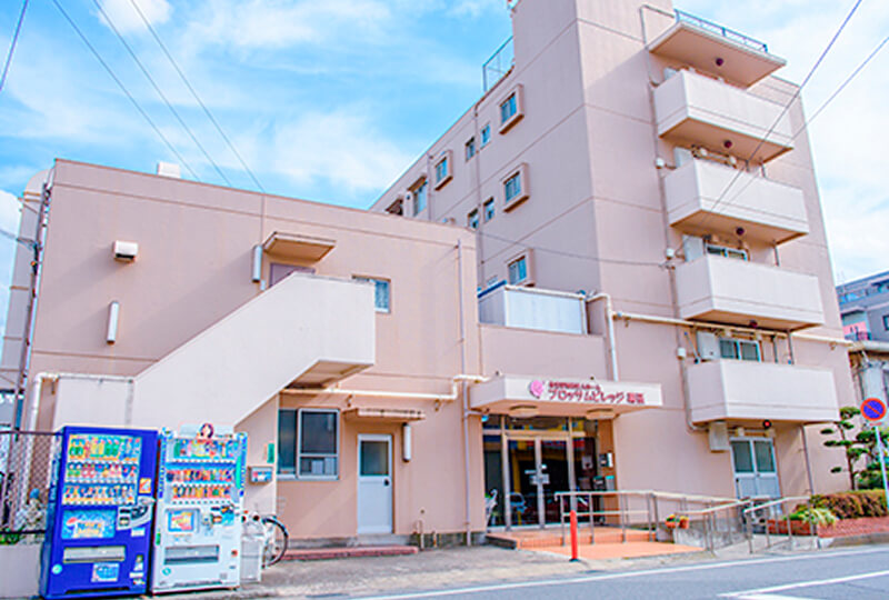 施設の外観